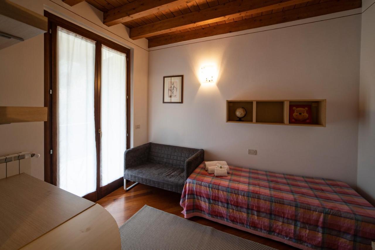 Romantic Lake View House スルツァーノ エクステリア 写真